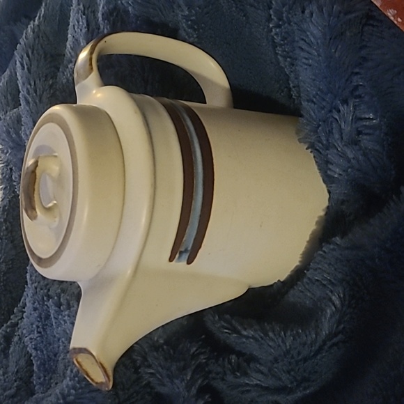 Tea pot - Picture 2 of 4